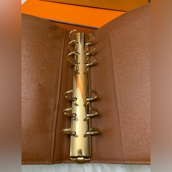 Sold✨LV MONOGRAM AGENDA MM ✨
Perfect for upcoming 2️⃣0️⃣2️⃣5️⃣😍🌷 - Picture 11 of 16